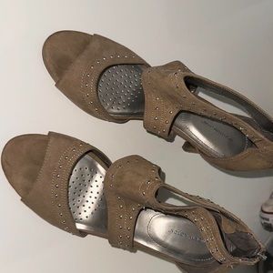 Brown / beige velvet like material heels